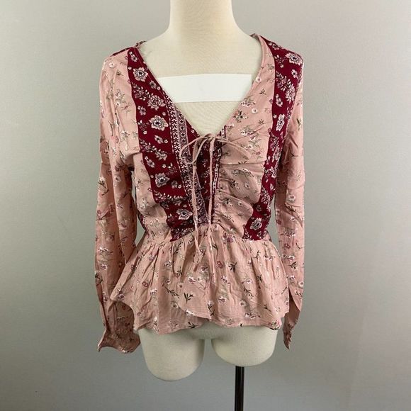 NWT DEREK HEART Pink Two Tone Paisley Print V Neck - Picture 2 of 8